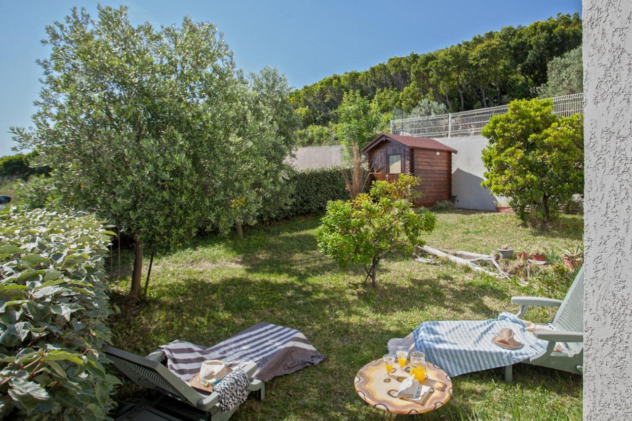 Apartamento Casa L'Alivi Luri Exterior foto