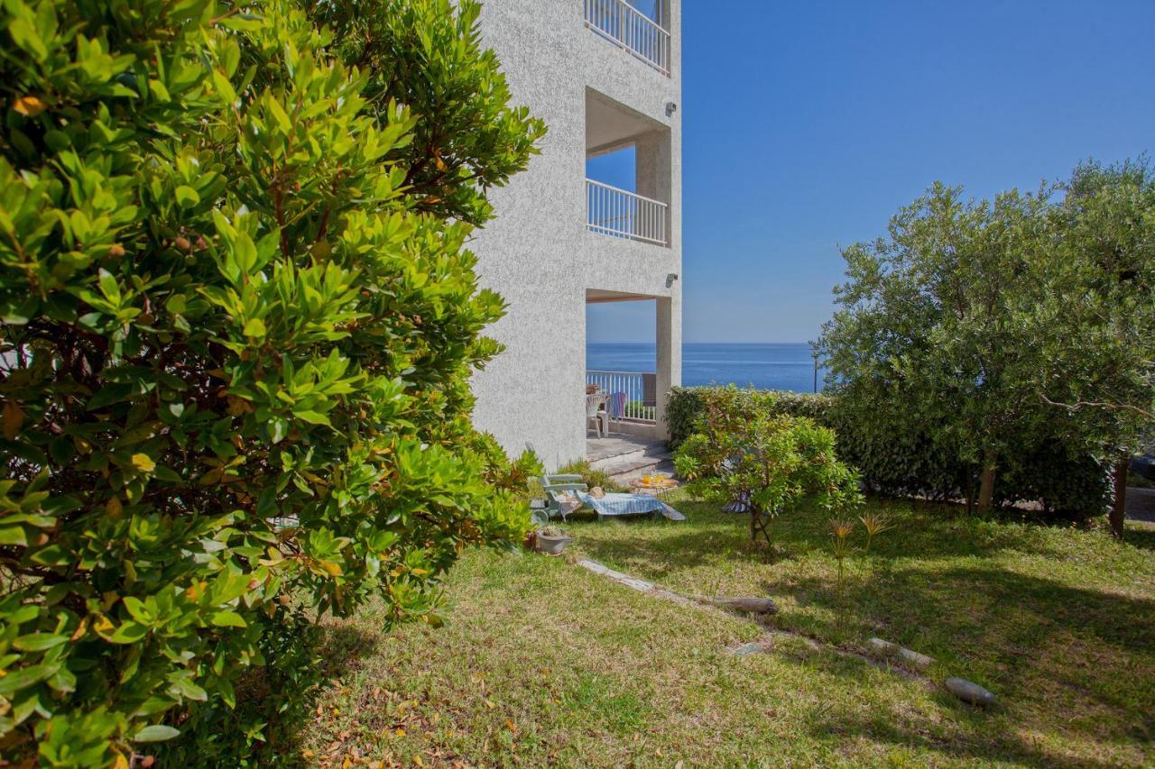 Apartamento Casa L'Alivi Luri Exterior foto